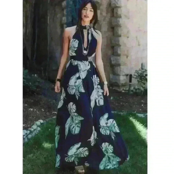 Dress Forum Dresses & Skirts - Floral leaf summer dress NWT, Size small